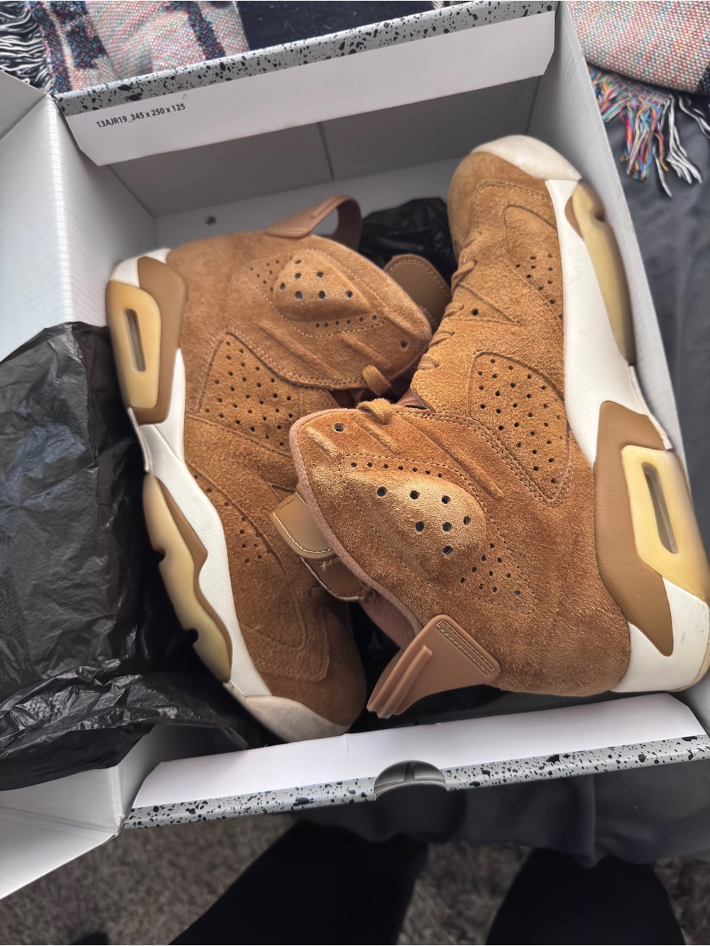 Air Jordan 6 Retro Golden Harvest - Picture 4 of 6
